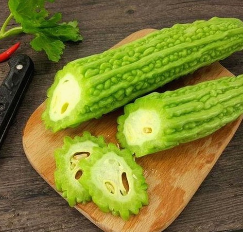 揭秘娱乐圈幕后故事:吃瓜娱乐与美食视频背后的真实面貌