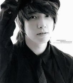 甜蜜恋情背后的暗涌：51娱乐圈的多重反差