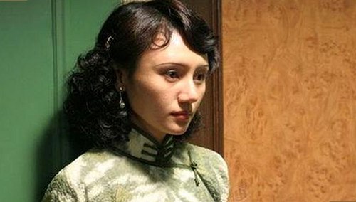 娱乐圈吃瓜视频热度持续攀升，背后真相逐渐浮出水面