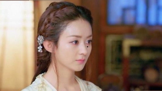 娱乐圈“反差内容”引爆热议，黄晓明吃瓜视频背后的真相揭秘